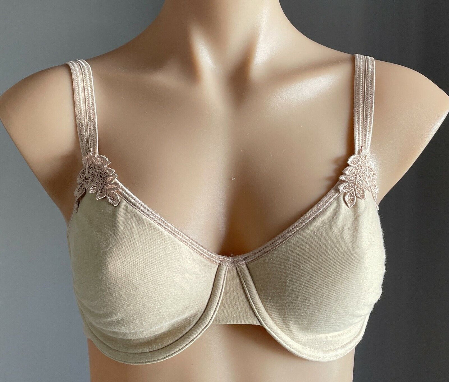 MARKS & SPENCER Bra 12C Beige Underwire with Lace Trim Lingerie 34C 12 C