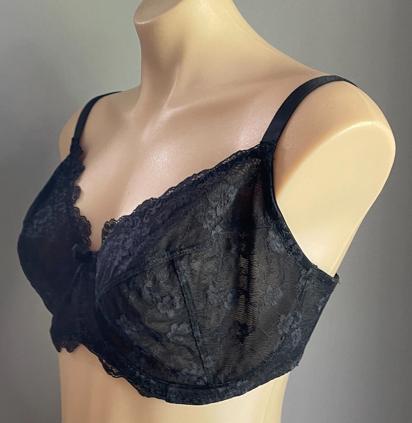 KMART Bra 12F Black Lace Adjustable Straps Underwire Size 12 F K Mart 34F