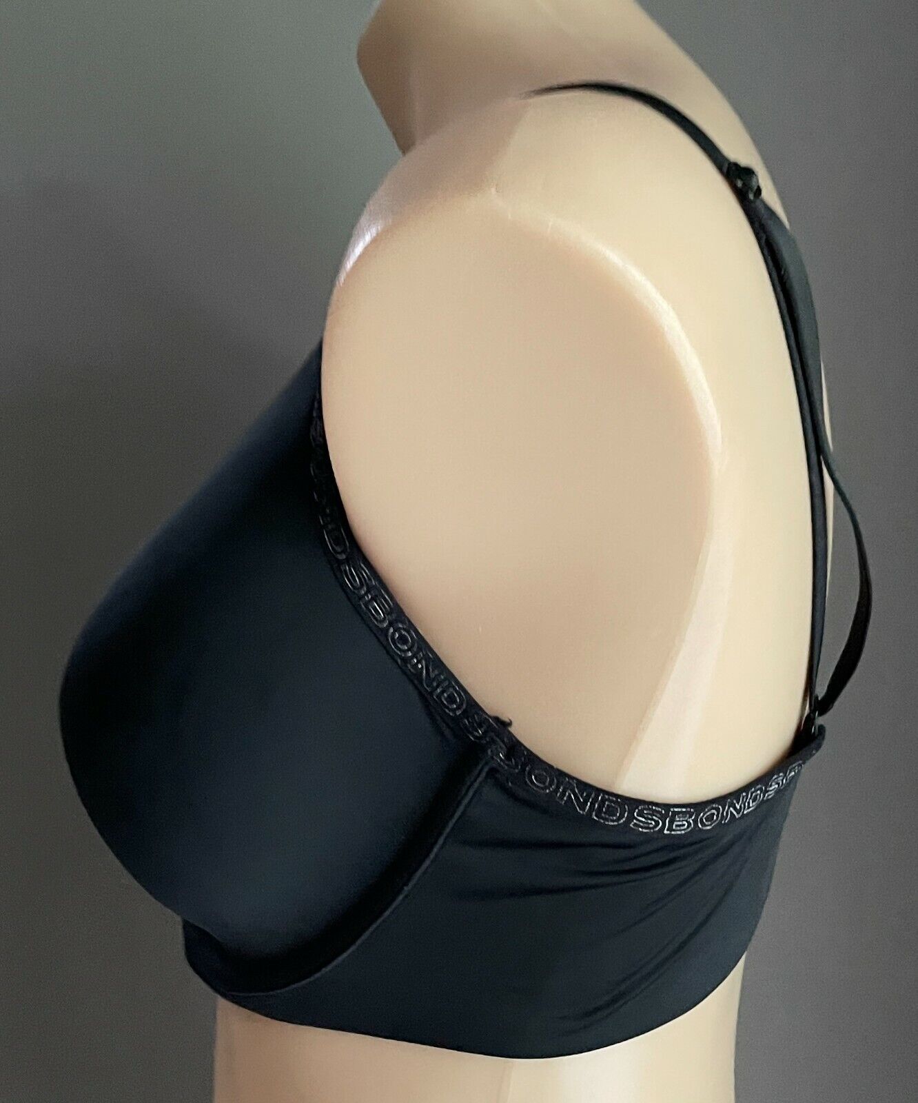 BONDS Bra 14DD Underwire Bra Black Adjustable Straps Lingerie Underwear 14 DD