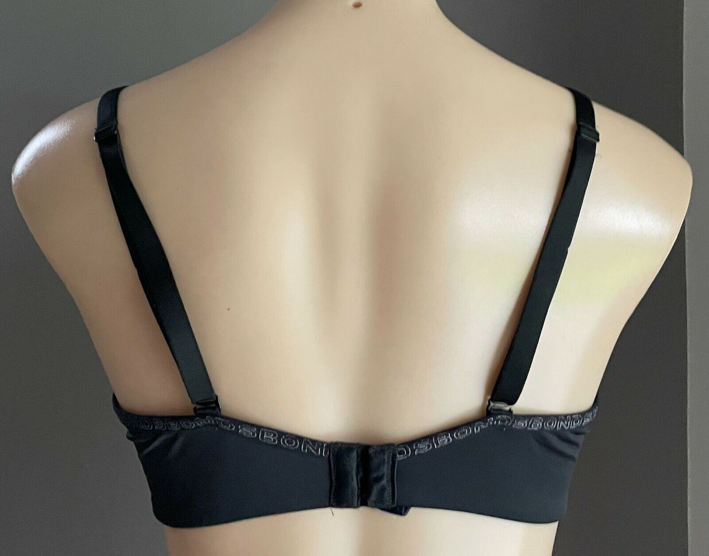 BONDS Bra 14DD Underwire Bra Black Adjustable Straps Lingerie Underwear 14 DD