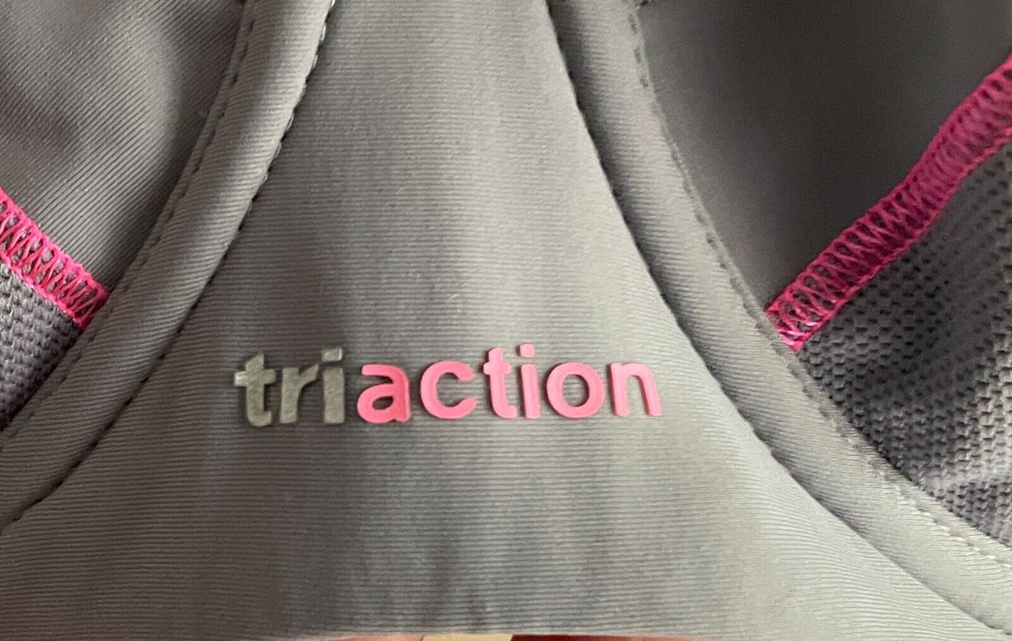 TRIUMPH Bra 22D  "Triaction" Sports Grey & Pink Trim Performance Underwire 22 D