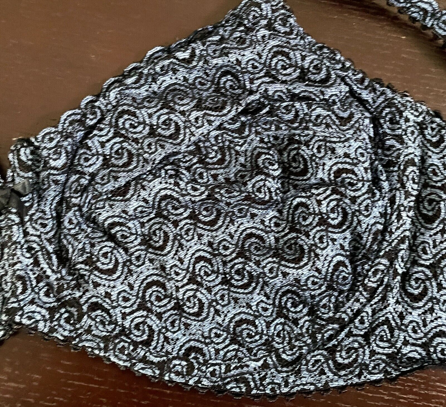 INTIMO Bra 38D Underwire Blue & Black Lace Bra Adjustable Straps Ladies 38 D 16D