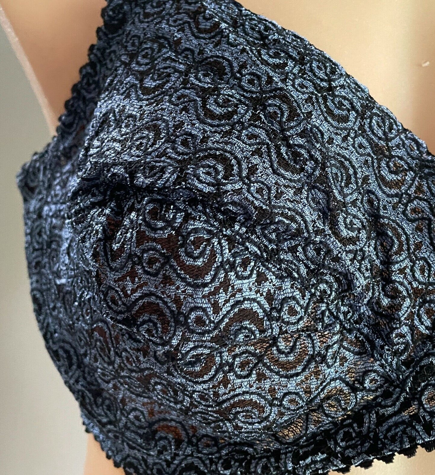 INTIMO Bra 38D Underwire Blue & Black Lace Bra Adjustable Straps Ladies 38 D 16D