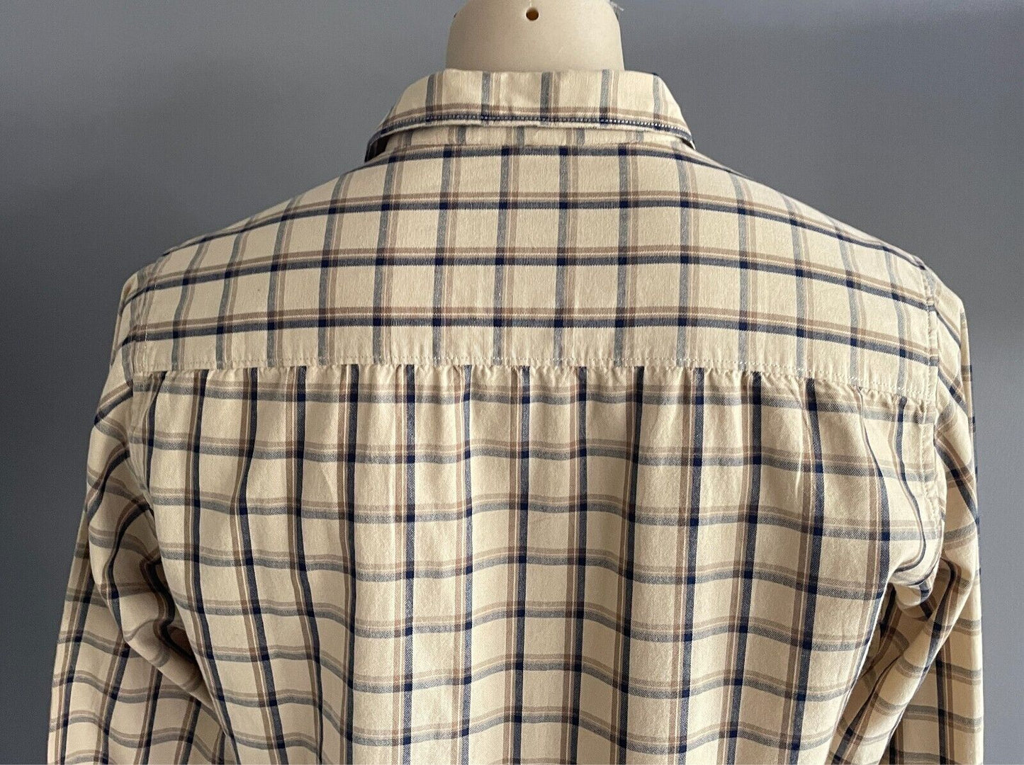 DEEDAT Checks & Plaids Long Sleeve Shirt Size L Beige Khaki Navy Slim Fit NEW