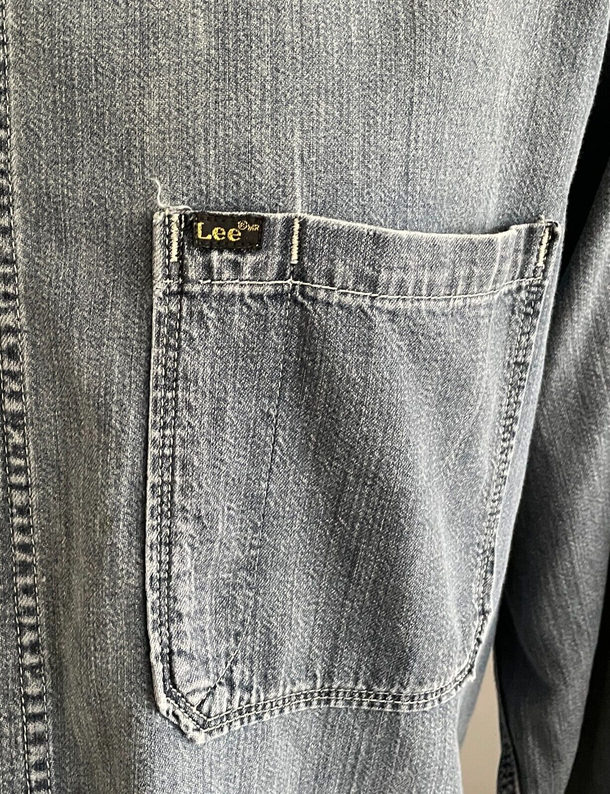 LEE Blue Denim Shirt Long Sleeve Distressed Casual Cotton Mens Size S