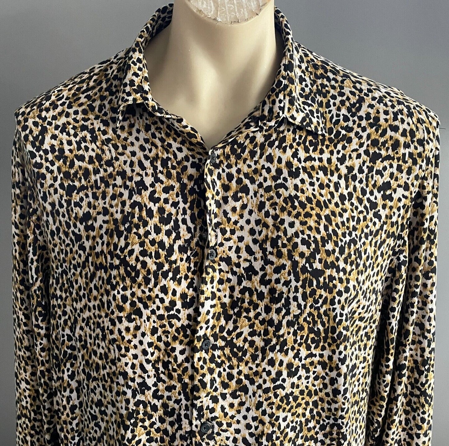 Mens RICKY SINGH Denim & Flowers Cheetah Print Shirt Size XL Button Front