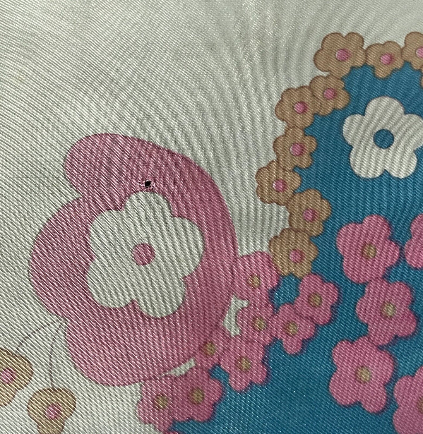 Square Neck SCARF White Pink Blue Beige Pastel Flower Floral Print 67cm Stunning