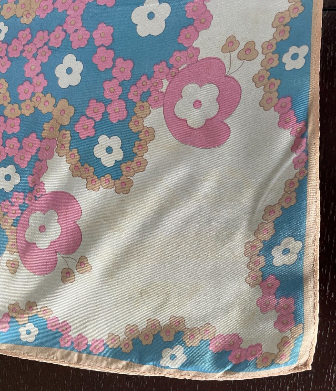 Square Neck SCARF White Pink Blue Beige Pastel Flower Floral Print 67cm Stunning