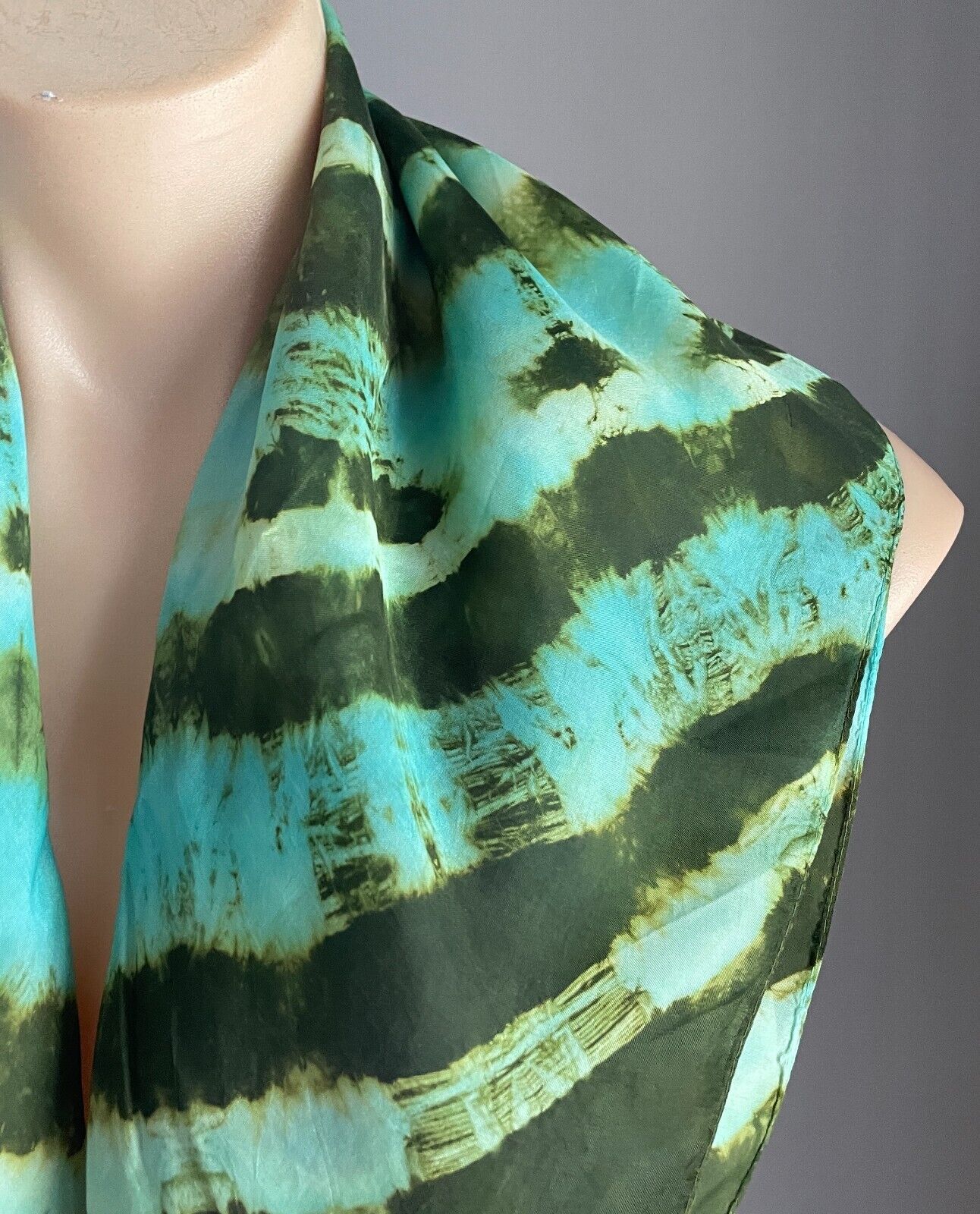 Square Neck SCARF Turquoise Khaki Cream Tie Dye Vintage 66.5cmx71cm Stunning