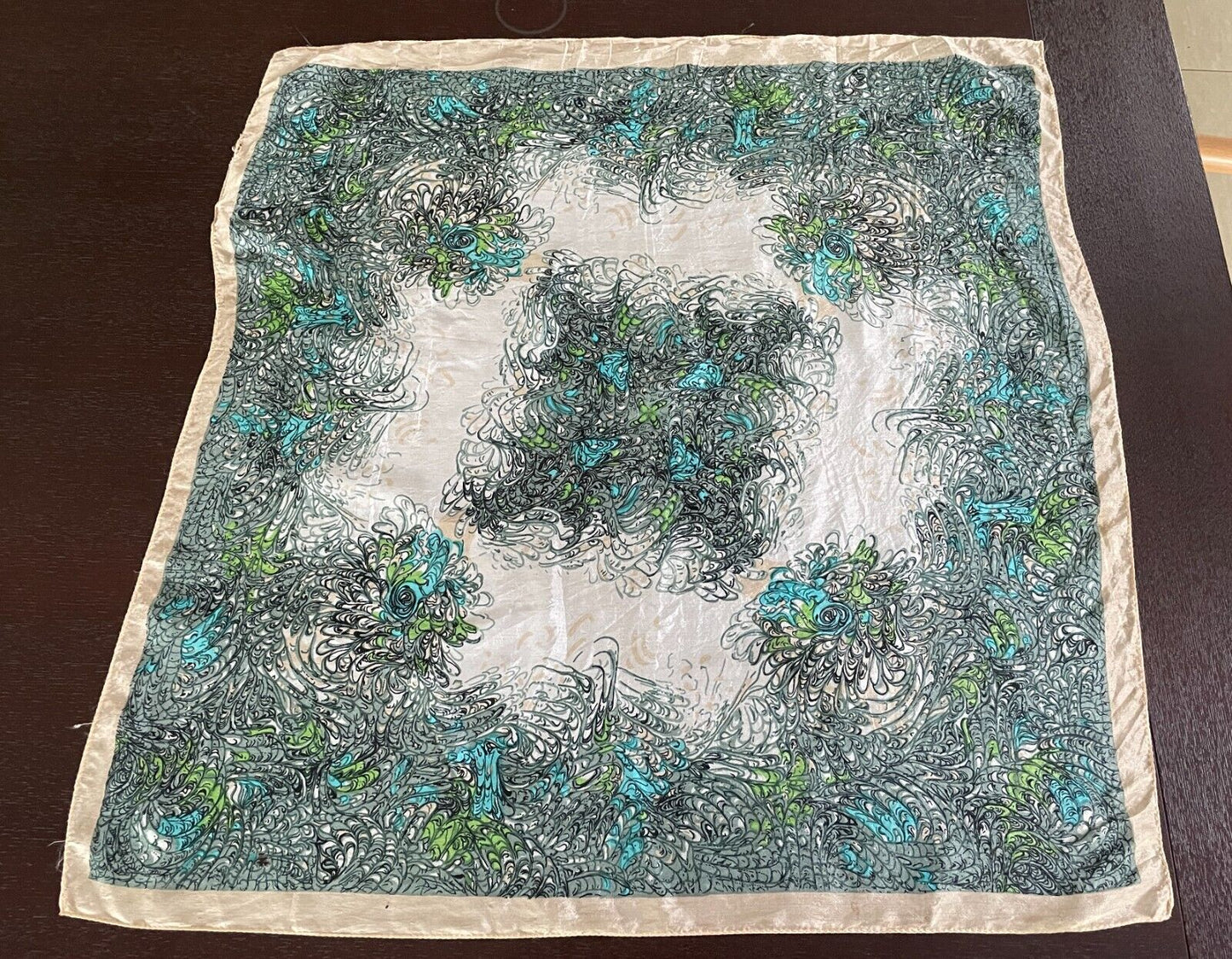 SPORTSGIRL Square Neck Scarf Champagne Green Black Neckerchief Headband 66x63cm