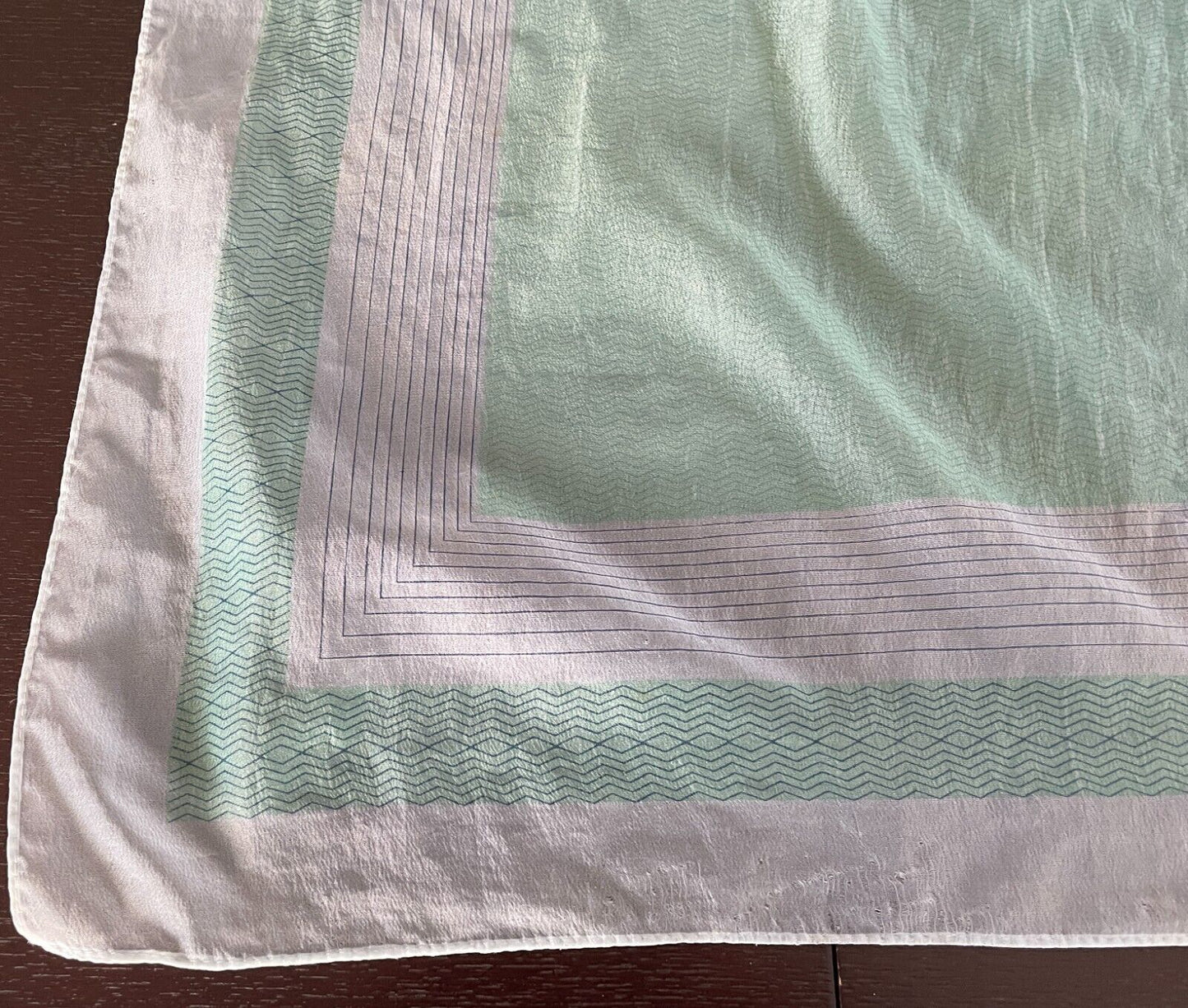 65x66cm Square NECK SCARF Green Geo Print Border Semi Sheer Nylon Stunning!