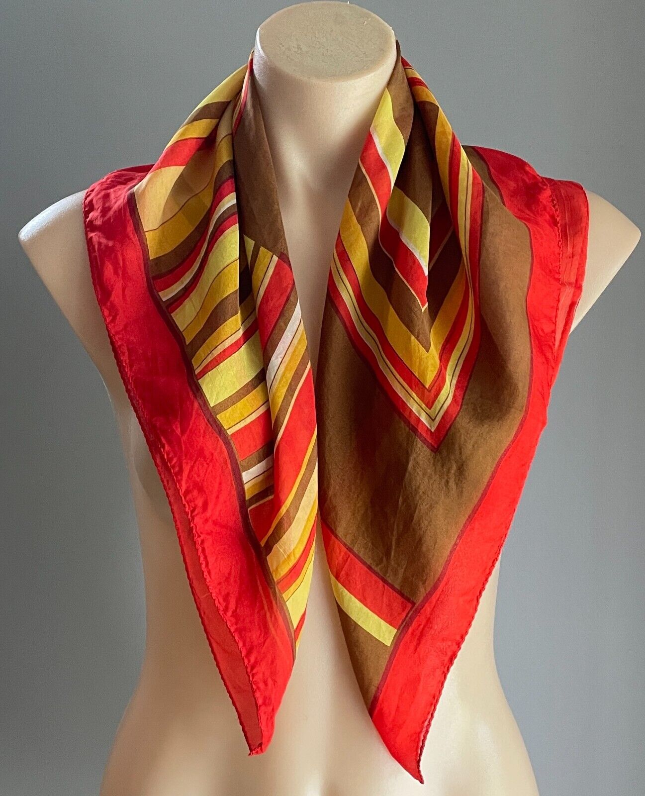 68cm Square Neck Scarf Geo Print Neckerchief Headband Red Brown Yellow Stunning!