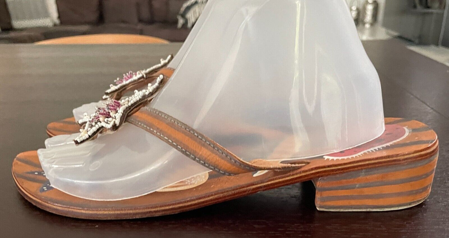 Tan Leather Slip On Sandals Small Heel w Bead Trim Star Motif Shoes Size 10