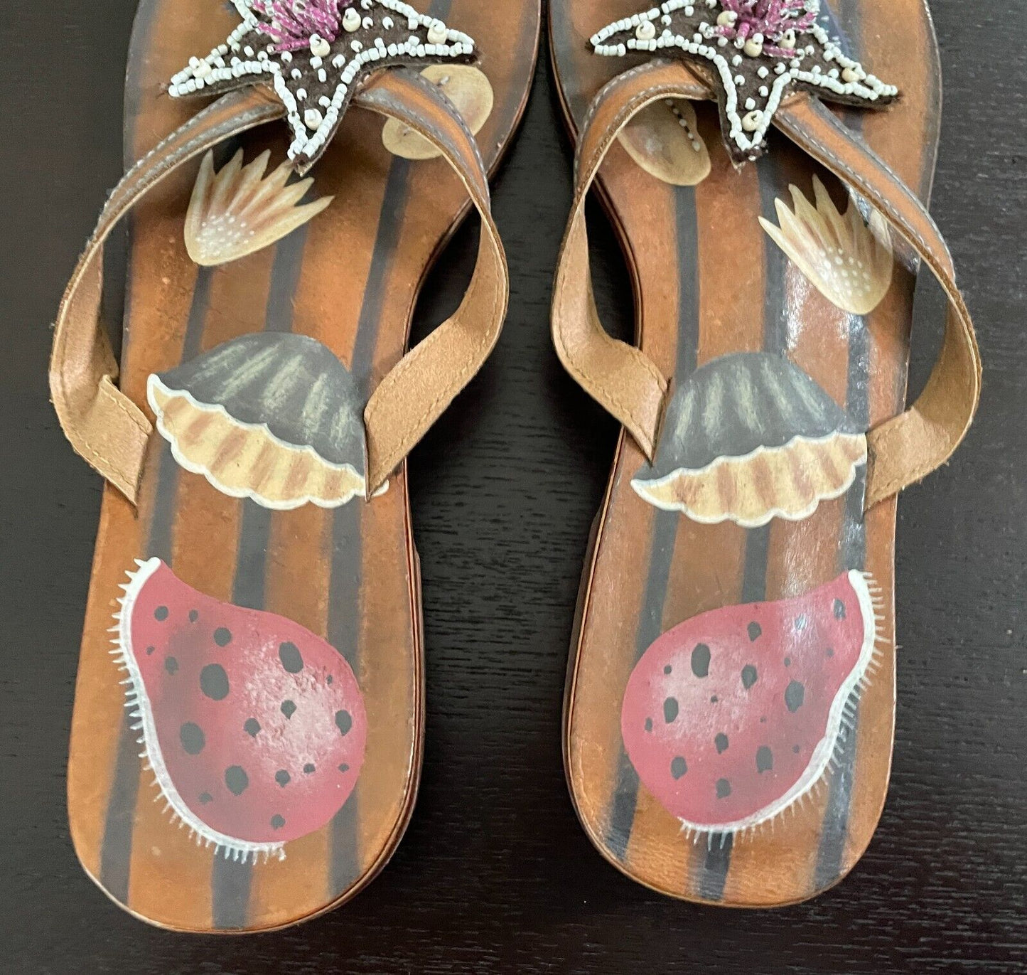 Tan Leather Slip On Sandals Small Heel w Bead Trim Star Motif Shoes Size 10