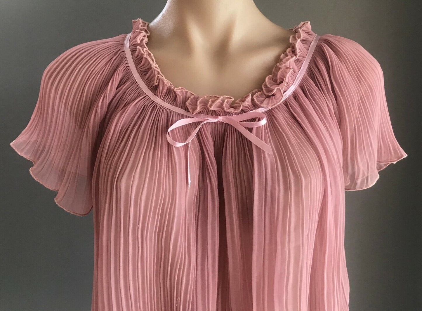 SHIRT WORKS by BARRY JOSEPH Dusty Pink Piano Pleat Ruffle Blouse Top 16 Vintage