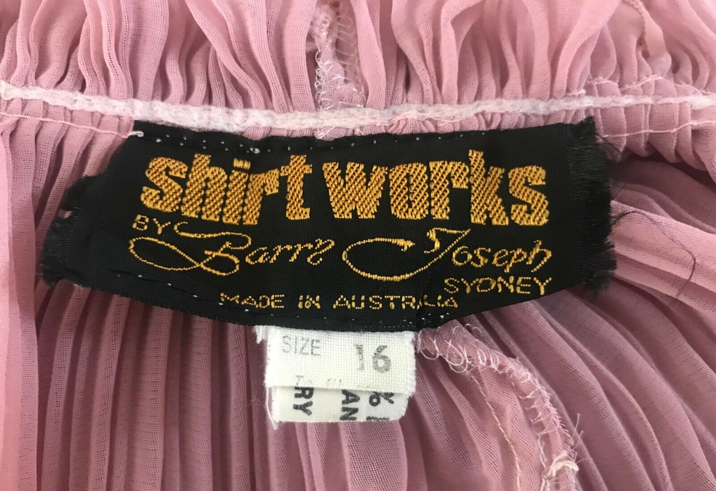 SHIRT WORKS by BARRY JOSEPH Dusty Pink Piano Pleat Ruffle Blouse Top 16 Vintage