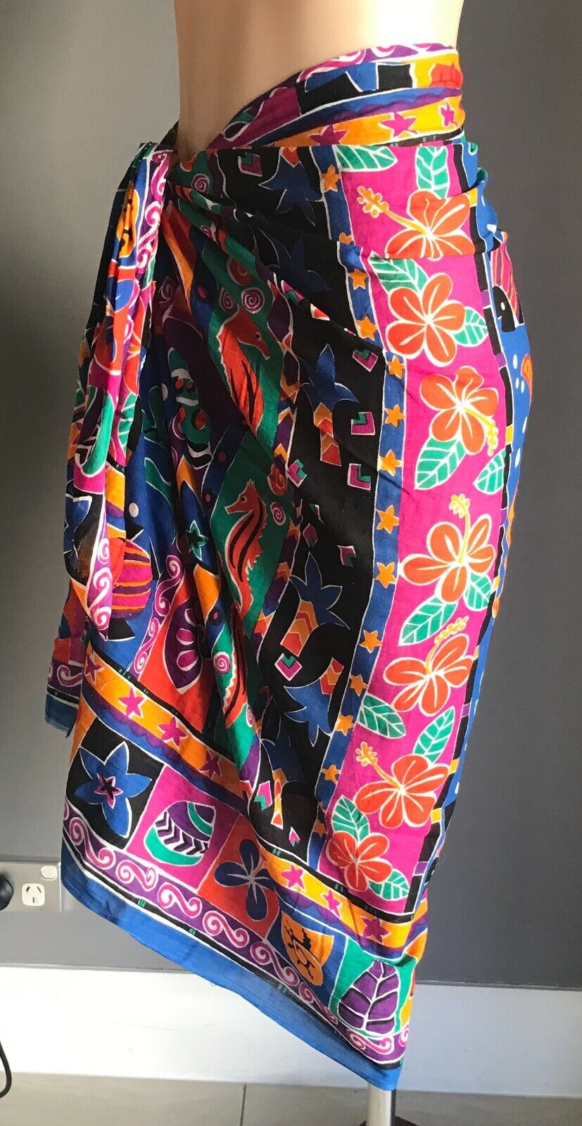 SARONG TIE RACK Cotton Wrap Skirt Rolled Hem  Bright Colourful Sea Animal Print
