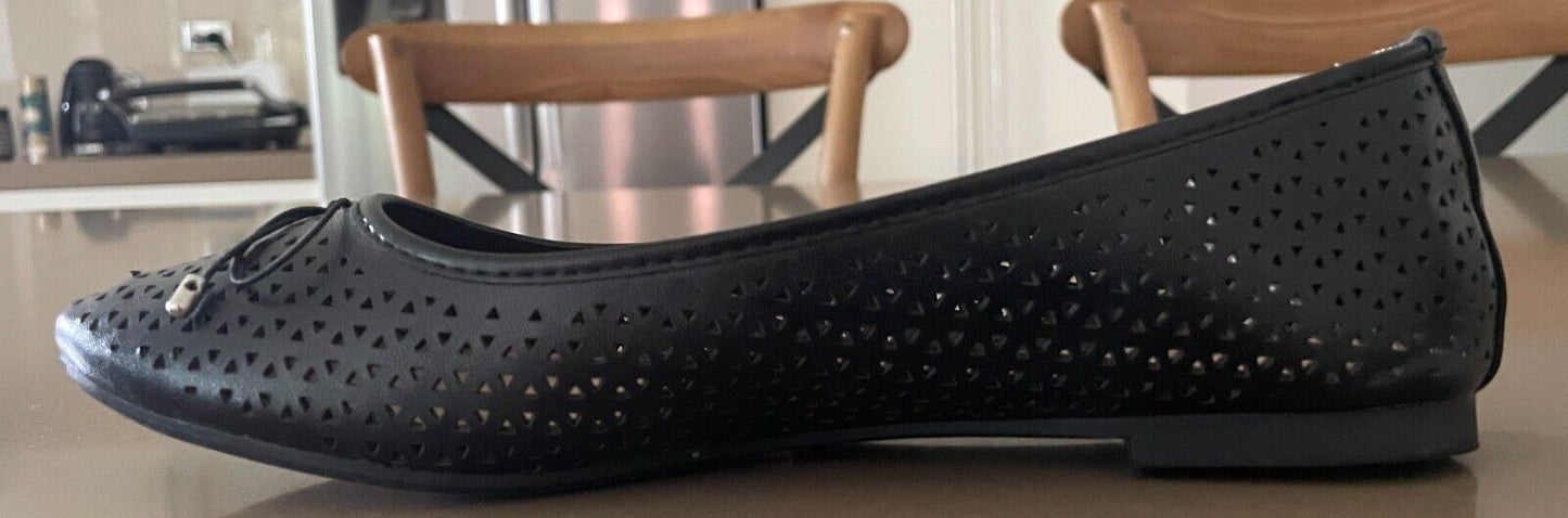 COURT COUTURE "Hadassa" Ballet Flats Black Cut Out Pleather PU Shoes Size 37