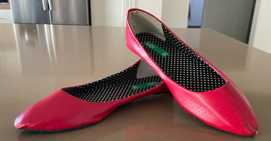 RUBI Ballet Flats Shoes Red Pleather Perforated Pointy Toe Low CutSize 39 NEW