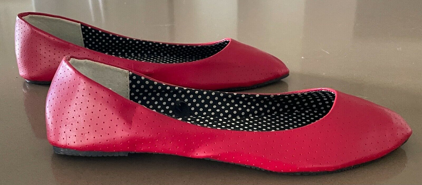 RUBI Ballet Flats Shoes Red Pleather Perforated Pointy Toe Low CutSize 39 NEW