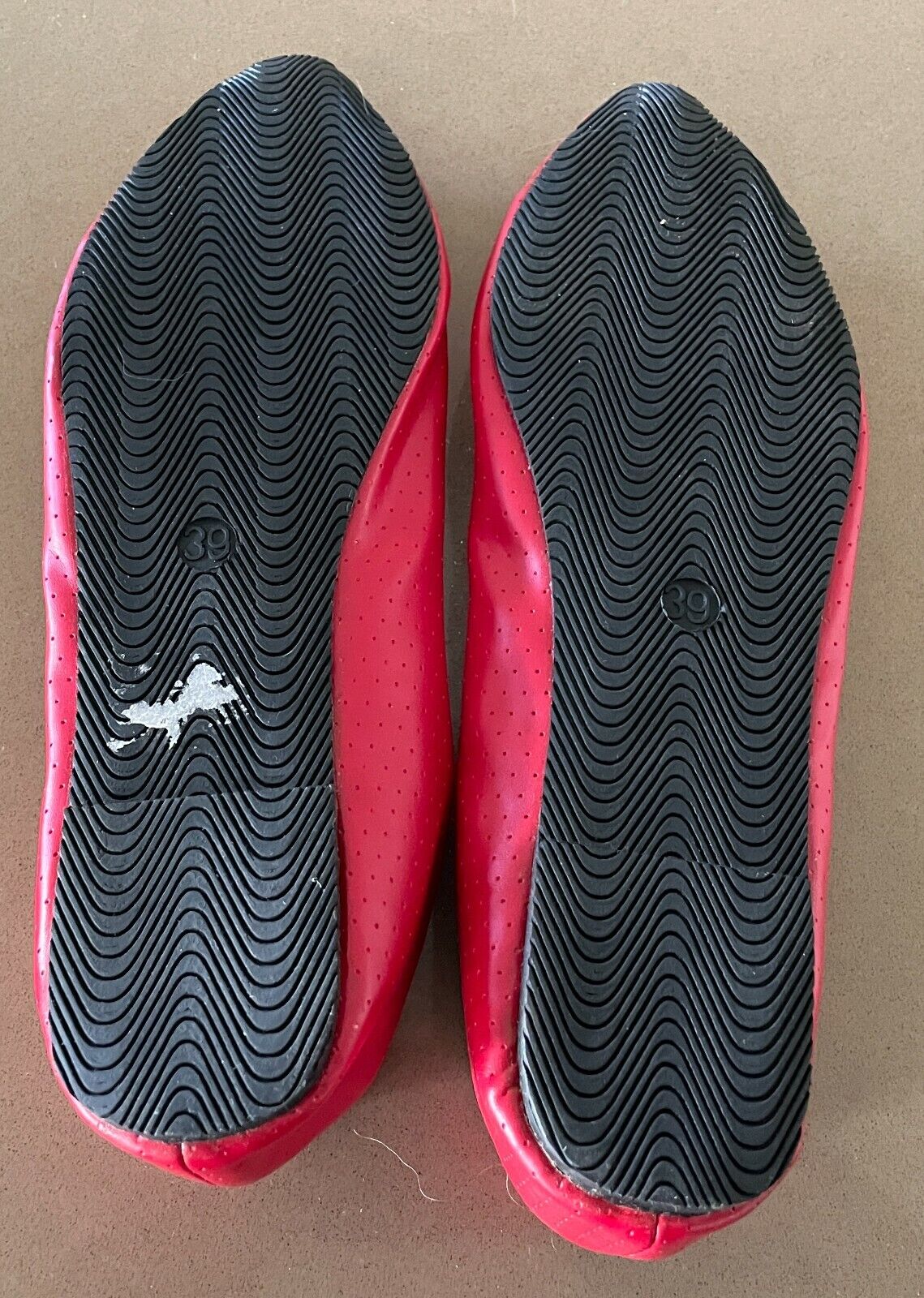 RUBI Ballet Flats Shoes Red Pleather Perforated Pointy Toe Low CutSize 39 NEW