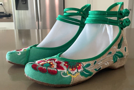 Chinese Old Beijing Cloth Shoes Women Casual Dance Wedges Floral Embroidery Sz 9