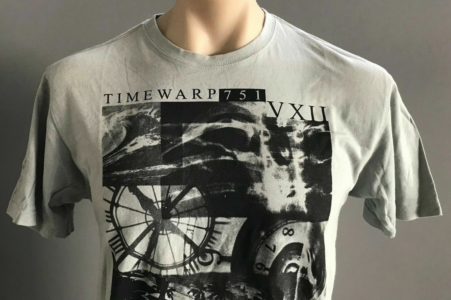 Mens HOT CHILLI T Shirt "Ride The Tide" Short Sleeve Graphic Green Wash Size M