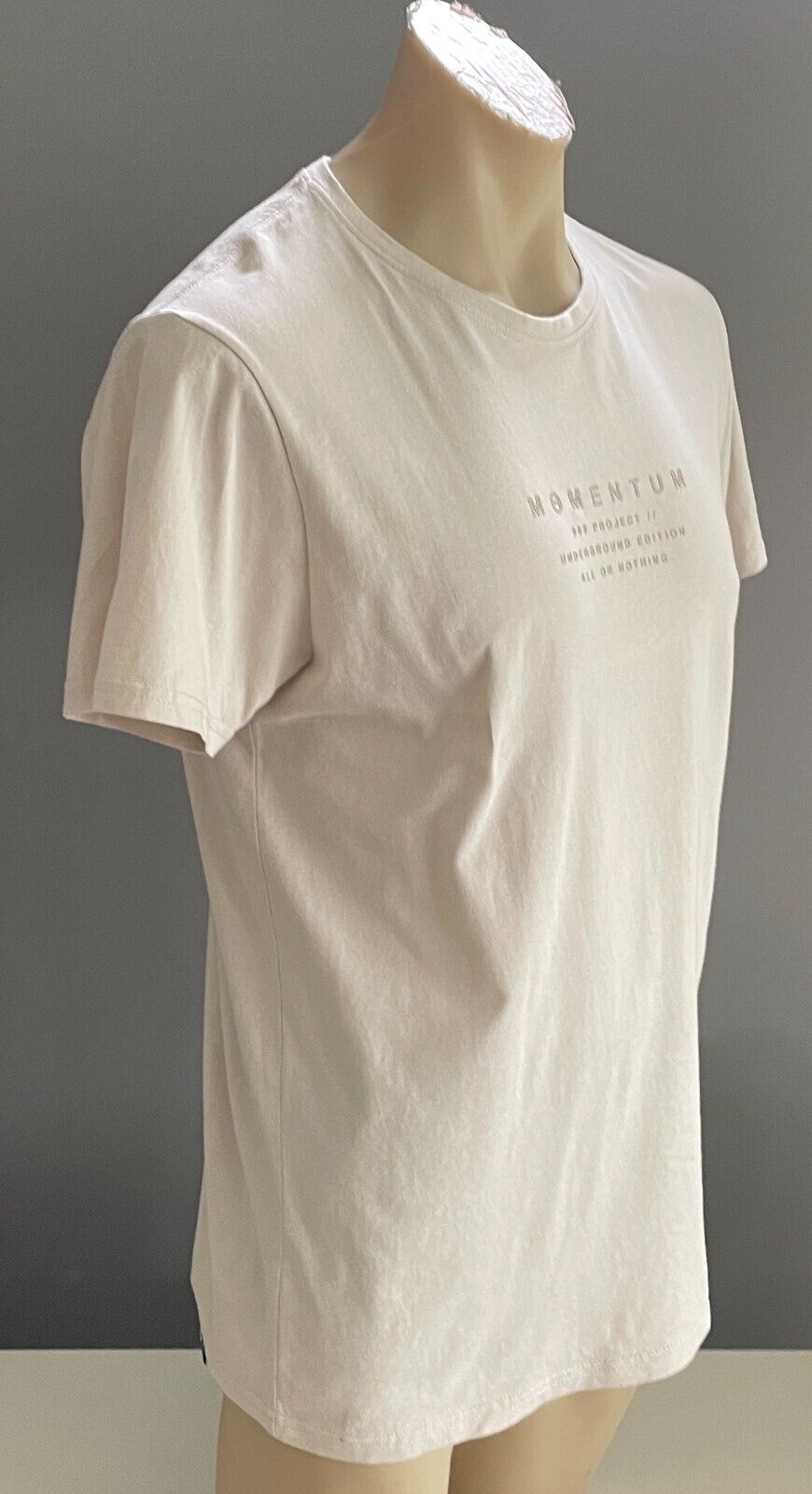 CONNOR "Momentum" T-Shirt Stone Colour Front Print  Short Sleeve Top Mens Size M