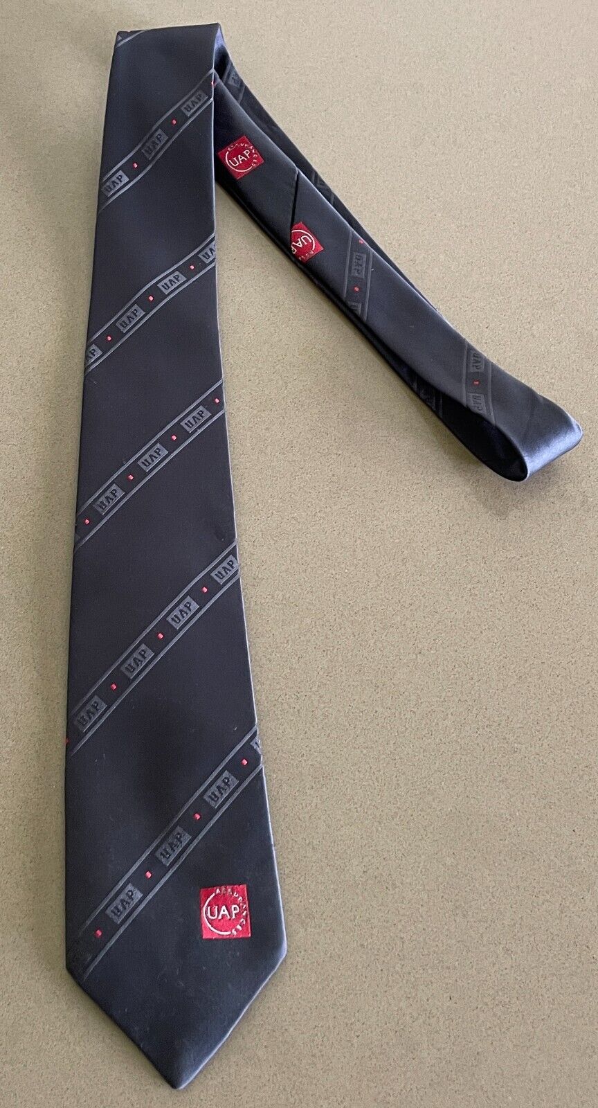Vintage PIERRE CARDIN Grey & Red Trim UAP ASSURANCES Logo Print Neck  Tie