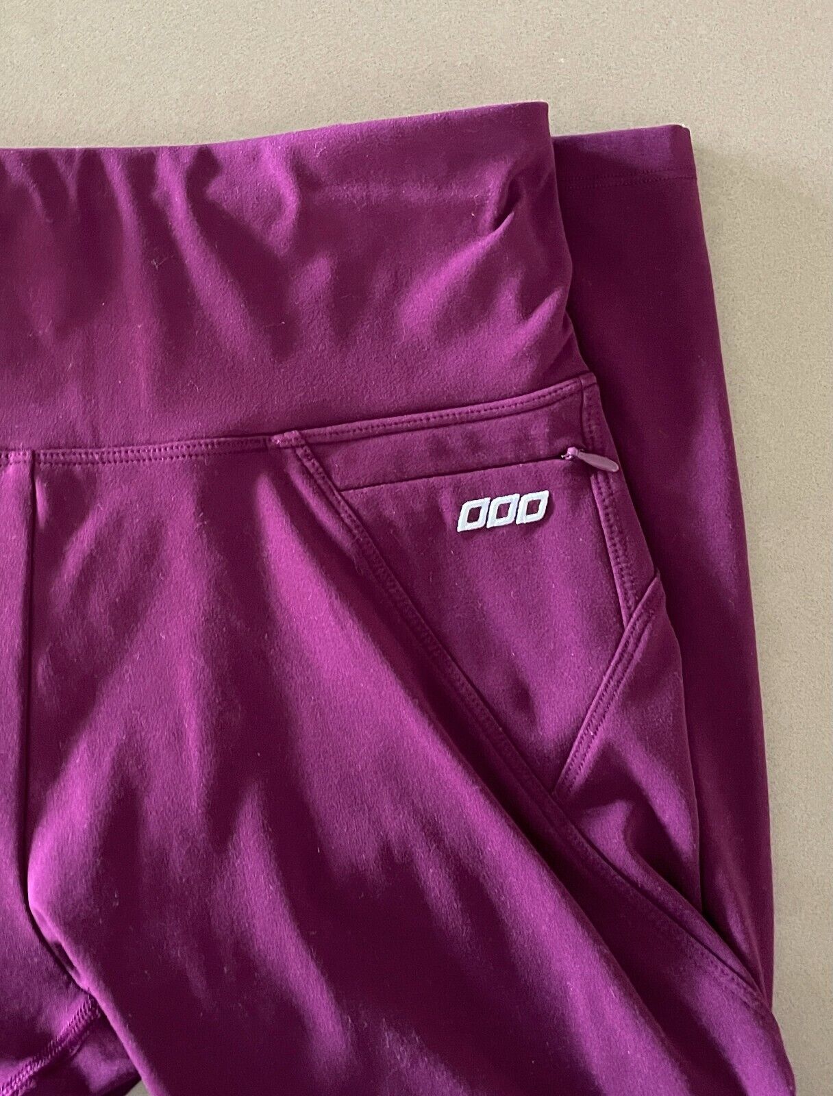 LORNA JANE Leggings Mulberry 7/8 Length High Waist Gym Size XS Activewear Pants