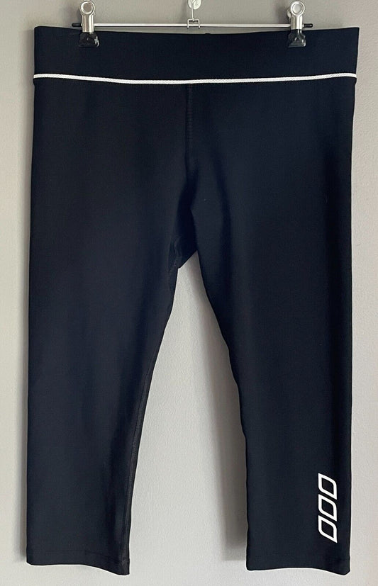LORNA JANE Oh Yeah Leggings 7/8 Length Black & White Trim Size M Quick Dry