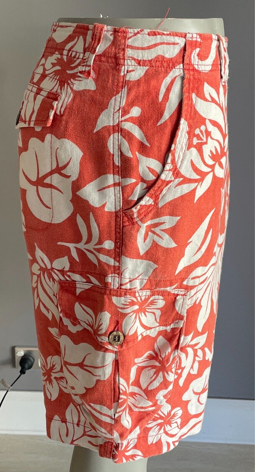 SPORTSCRAFT Cargo Shorts Orange White Mens Size 107 42 Tropical Linen Fabric