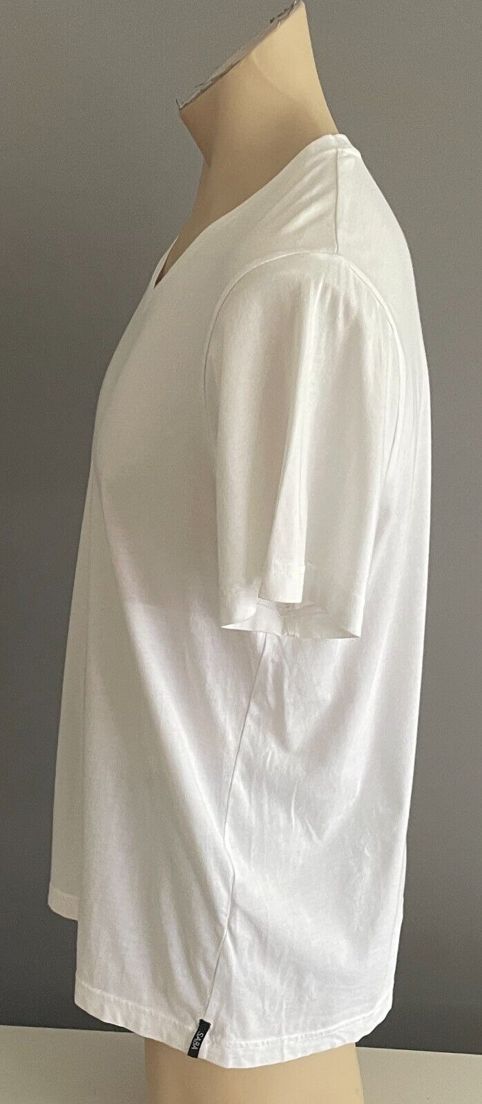 Mens SABA T-Shirt White Short Sleeve Top Size L Cotton V-Neck Classic Style