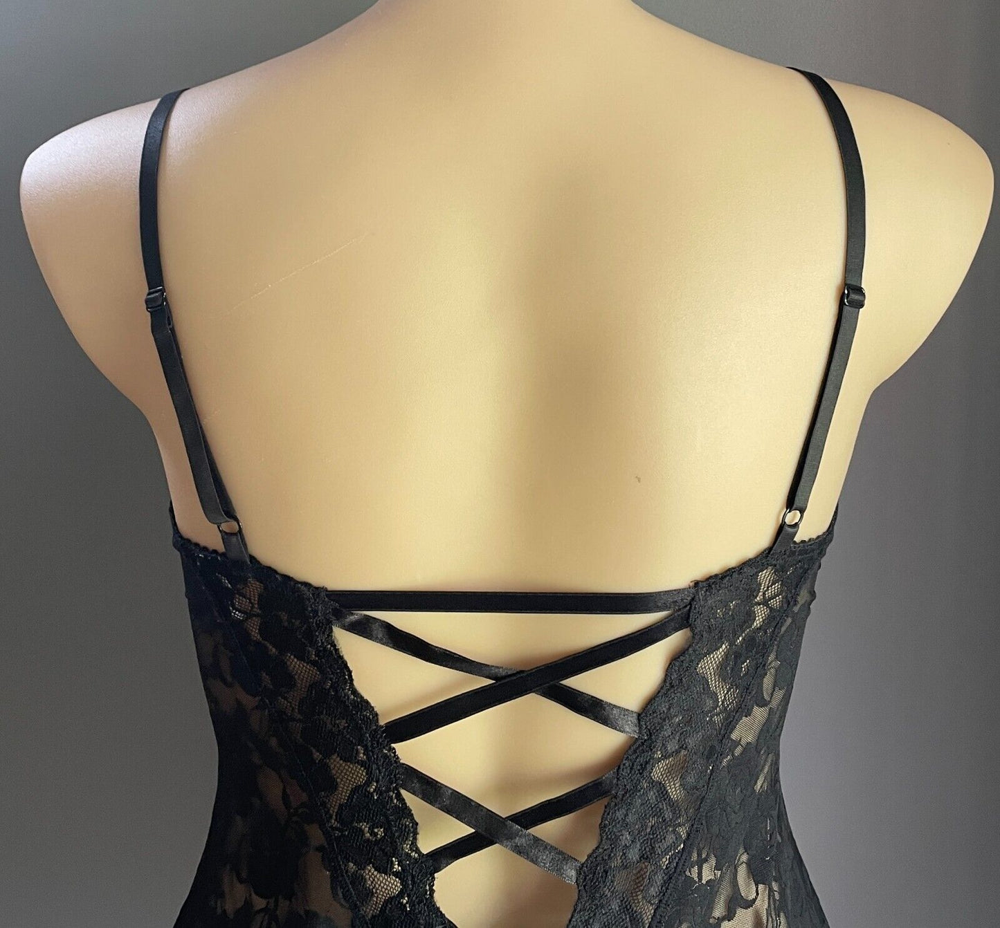 HANKY PANKY Chemise  Black Lace Mini Adjustable Strap Cross Back Sexy Size 16