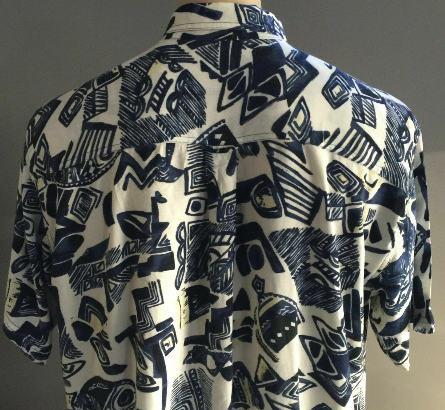 BLUE RIDGE Loud Shirt Blue White Gold Abstract Viscose Size L 100cm Chest 1980s
