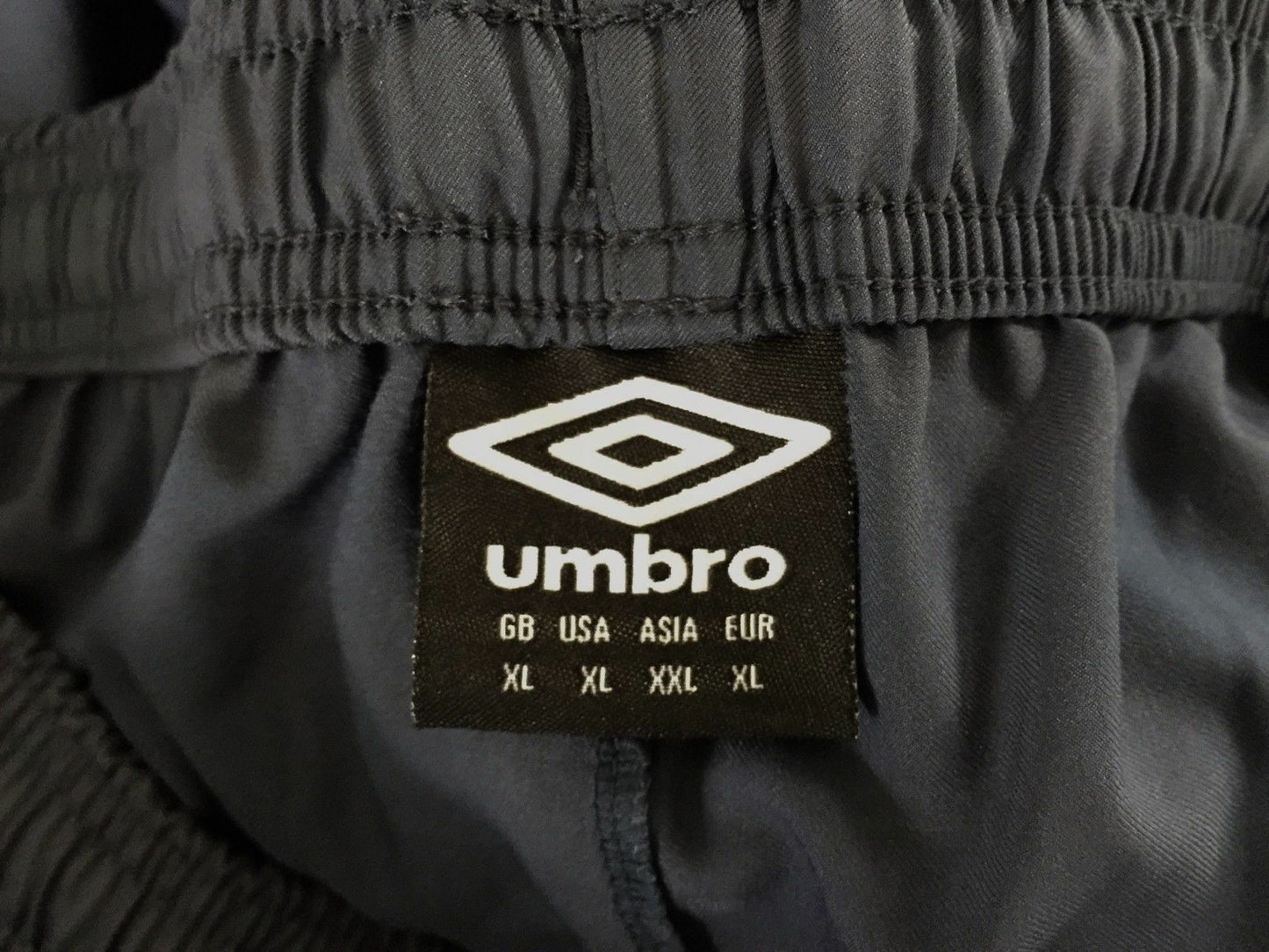 UMBRO Sports Shorts Navy Blue Running Mens XL Athletic Gym Active NEW Training