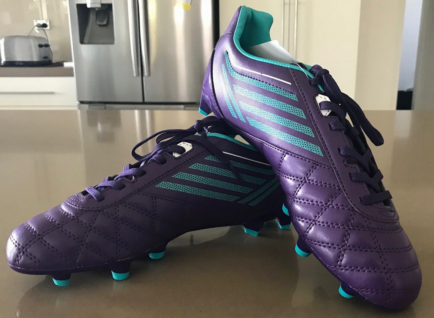 UMBRO MEDUSAE CLUB HG Soccer Boots  Football CLEATS Acai White Ceramic UK 8 US 9