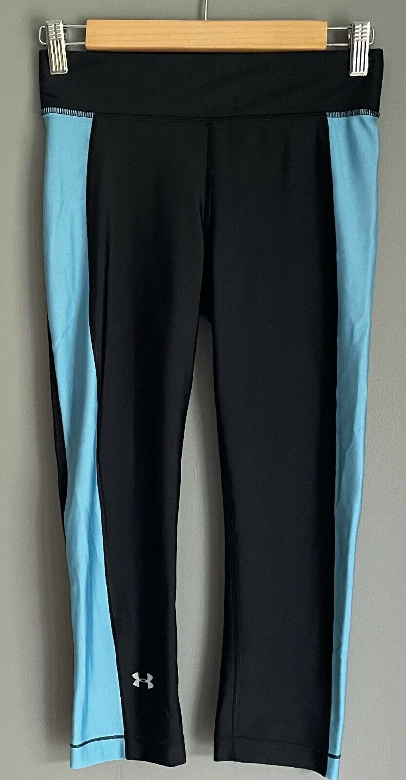 UNDER ARMOUR Leggings Heatgear Capri Training Black Blue Sz S Activewear Pants