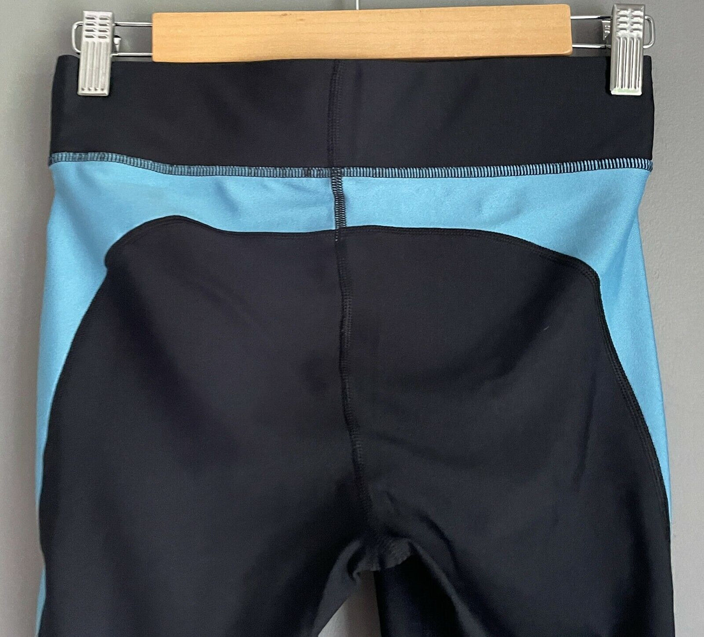 UNDER ARMOUR Leggings Heatgear Capri Training Black Blue Sz S Activewear Pants