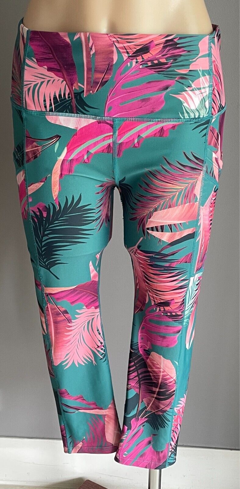 ROCKWEAR Leggings Green Pink Coral Tropical Print 7/8 Length Activewear Size 14