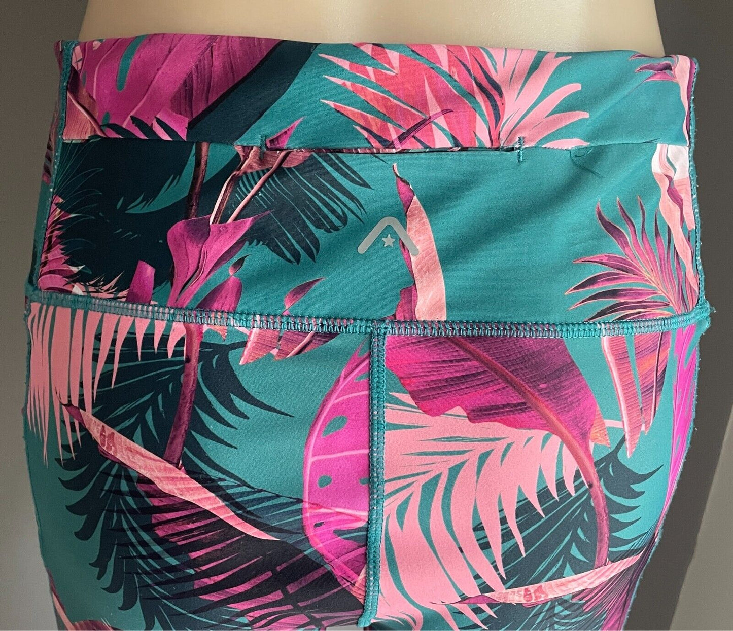 ROCKWEAR Leggings Green Pink Coral Tropical Print 7/8 Length Activewear Size 14