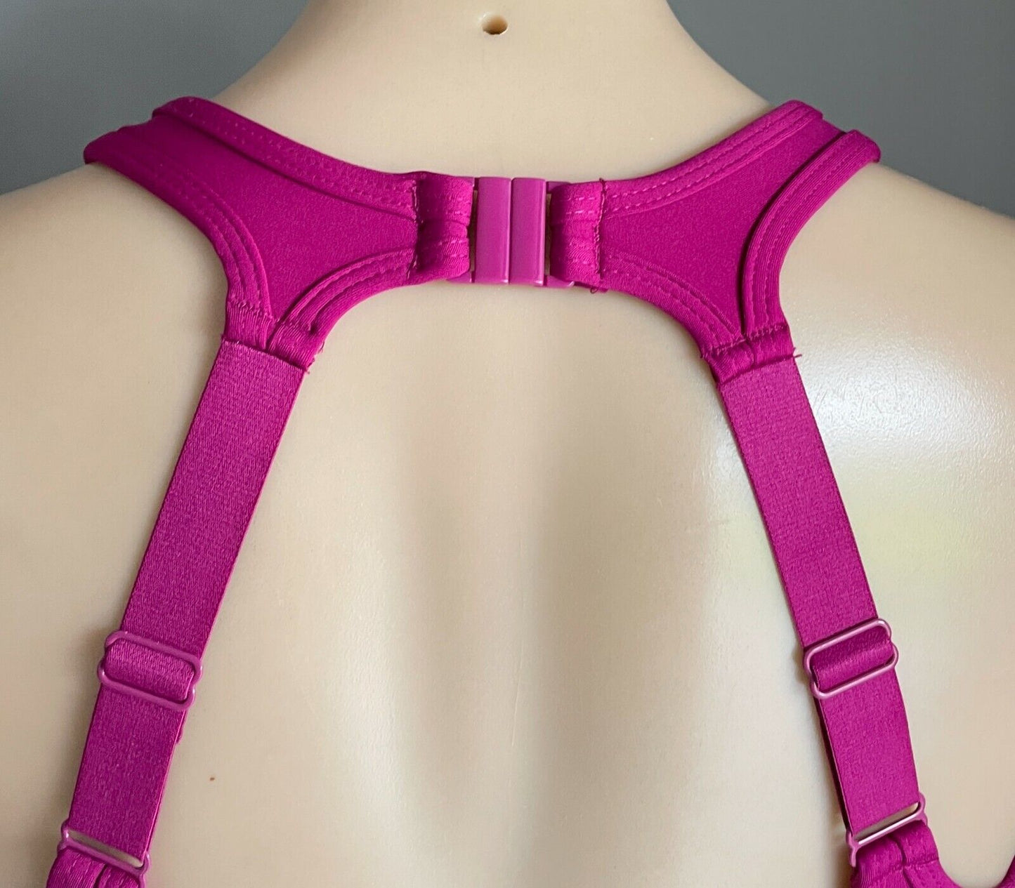 ROCKWEAR Sports Bra Cranberry Kaleidoscope Hi Peep Hole Ladies Size 8 10 Gym NEW