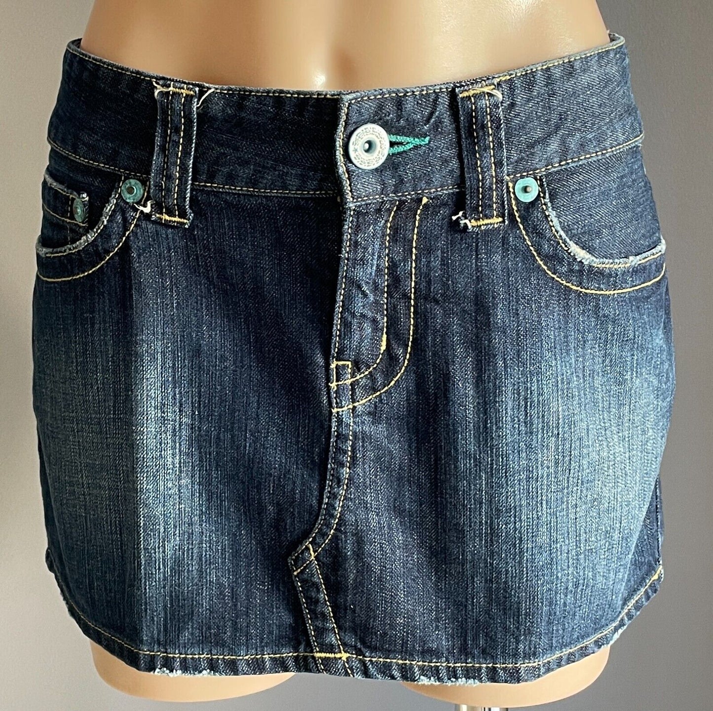 UNIQLO Jeans Skirt Mini Blue Denim Micro Low Rise Size 10 12 88cm Waist