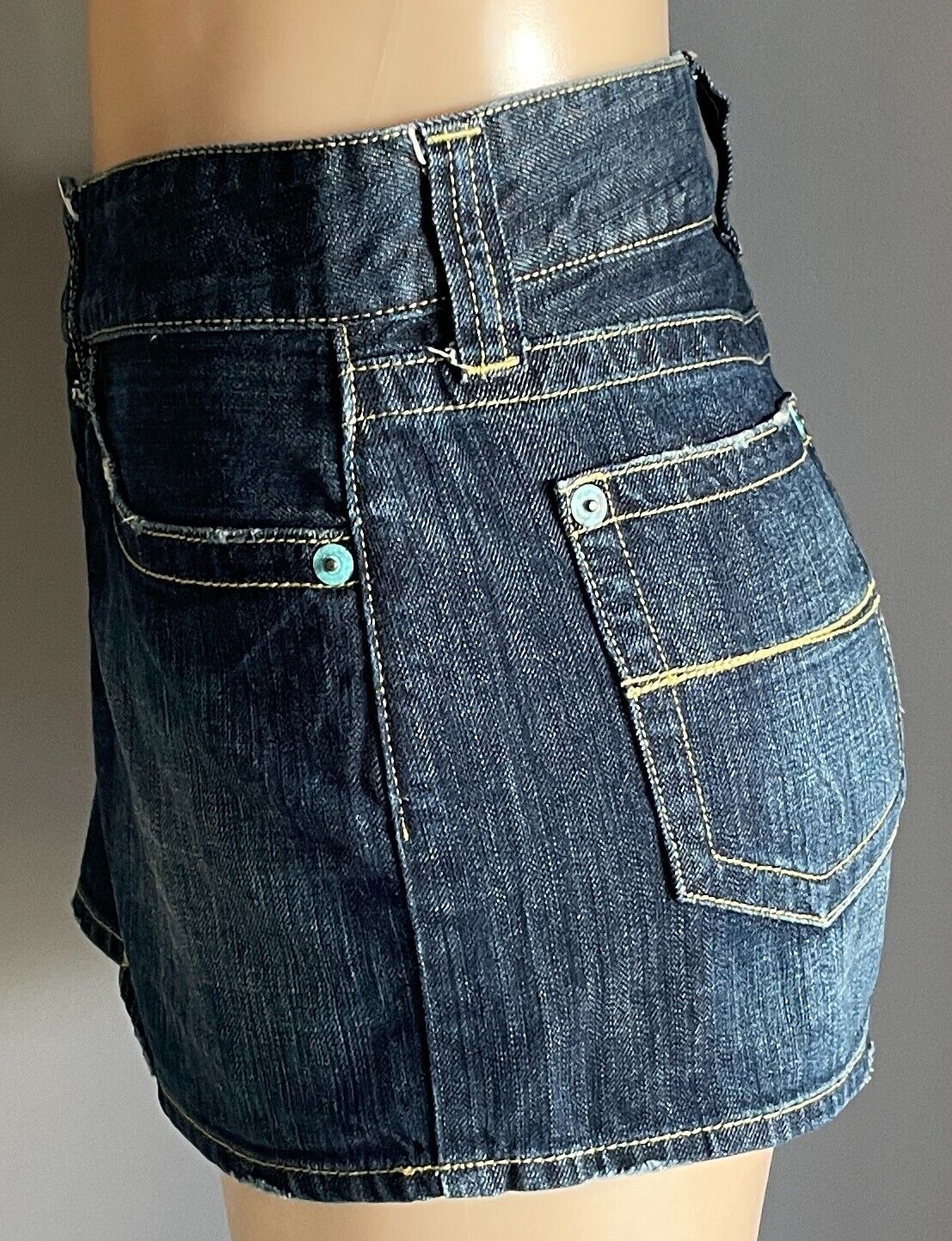 UNIQLO Jeans Skirt Mini Blue Denim Micro Low Rise Size 10 12 88cm Waist