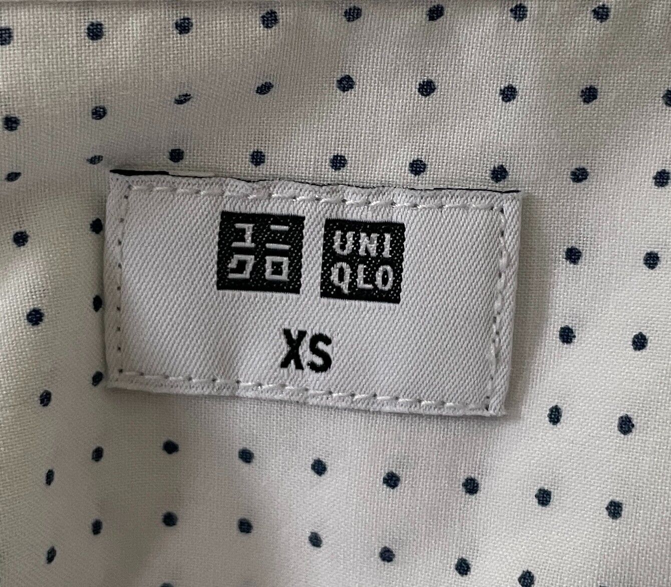 UNIQLO Shirt White Navy Polka Dot Long Sleeve Mens Size XS Button Front