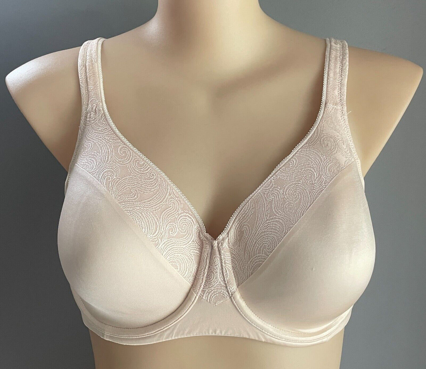 PLAYTEX Bra 20C Beige Secrets Undercover Slimming Adjustable Underwire 4S83 20 C