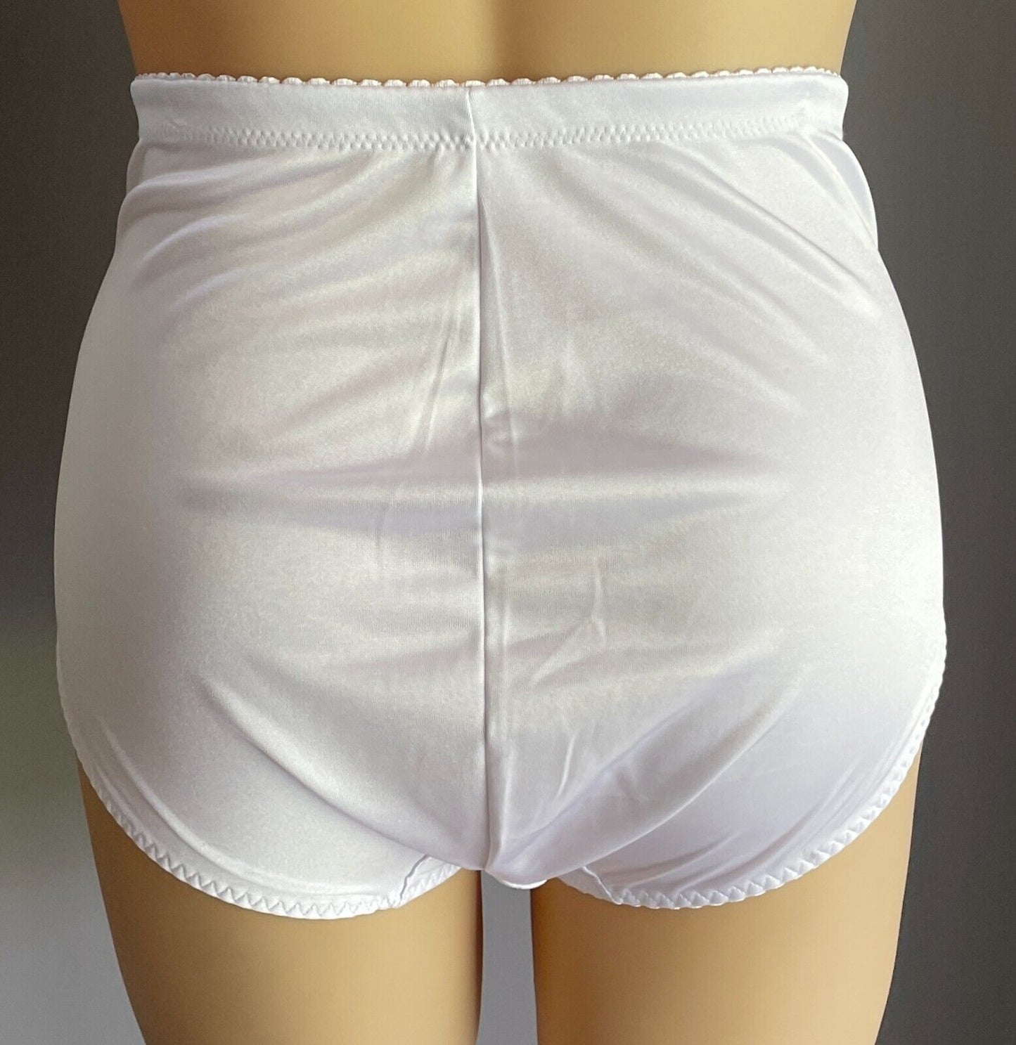 LUXURY COLLECTION Control Briefs ShapeWear White Pants Tummy Control Size 24