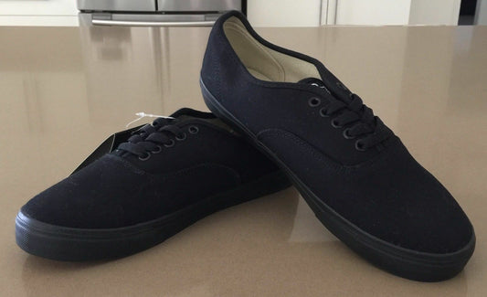 BC SPORTS "Kruza" "Black Cat" Canvas Shoes Black Sneakers Lace Mens Size 10 NEW