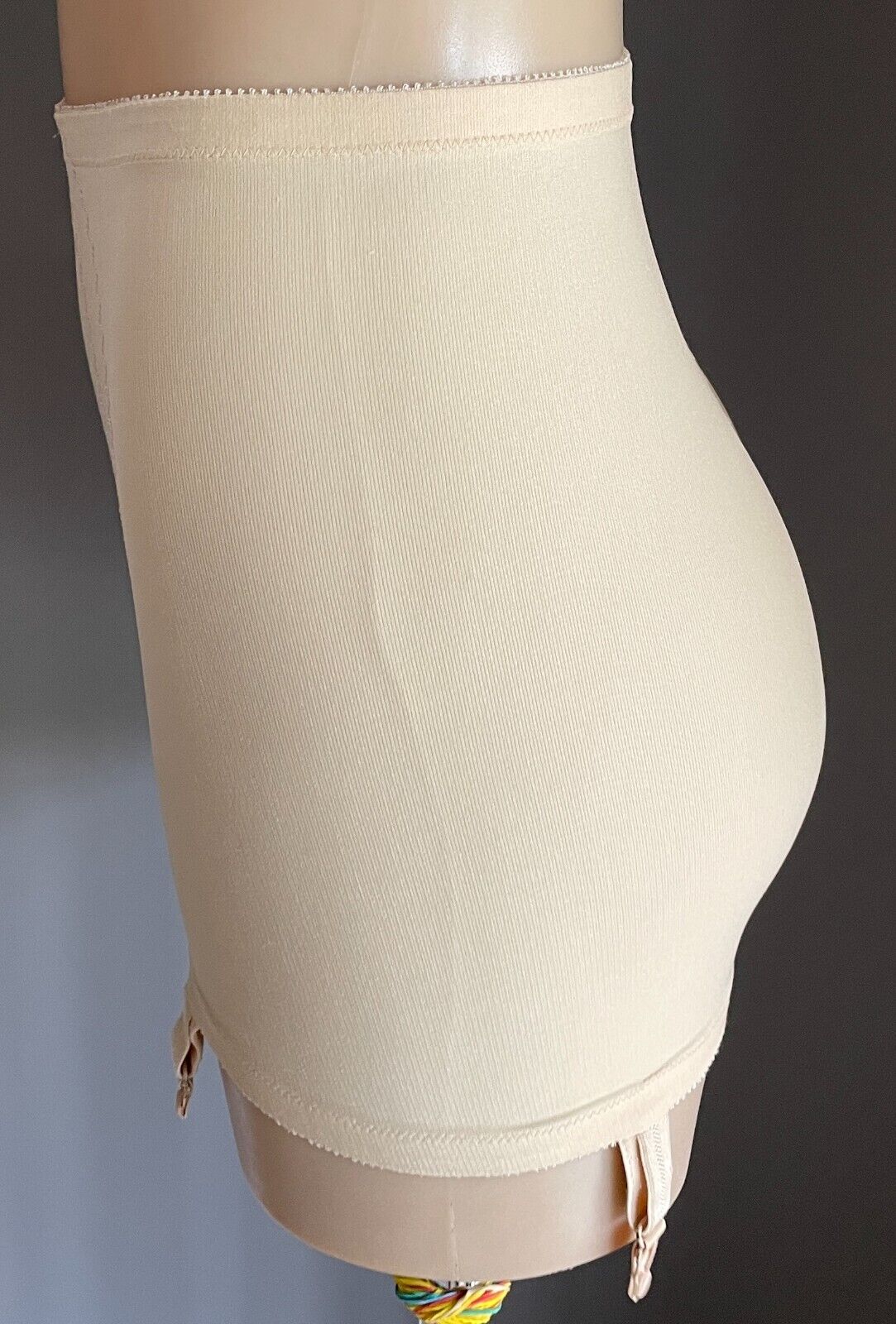 PLAYTEX Can't Believe Its A Girdle Suspender Belt Beige Open Bottom Size 16 Vtg