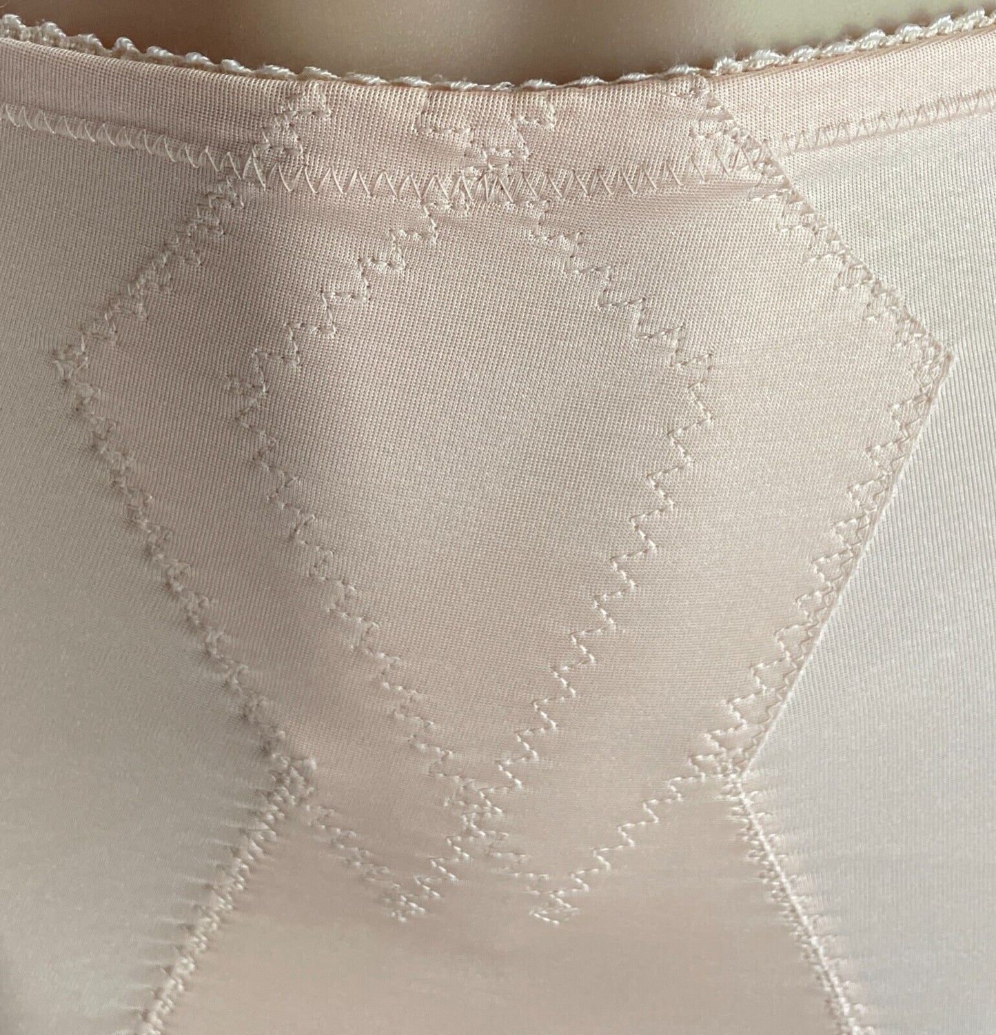 HICKORY Girdle Suspender Belt ShapeWear Open Bottom Beige Elasticised Sz 14 7726